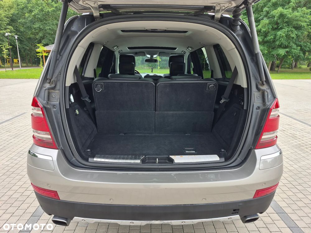 Mercedes-Benz GL 450 4Matic 7G-TRONIC - 35