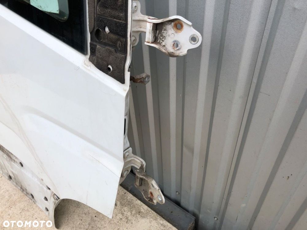 DRZWI PRAWY PRZÓD  IVECO DAILY VI Autobus 2014 - 2022 50C16 115 kW [156 KM] olej napędowy 2019 - - 4