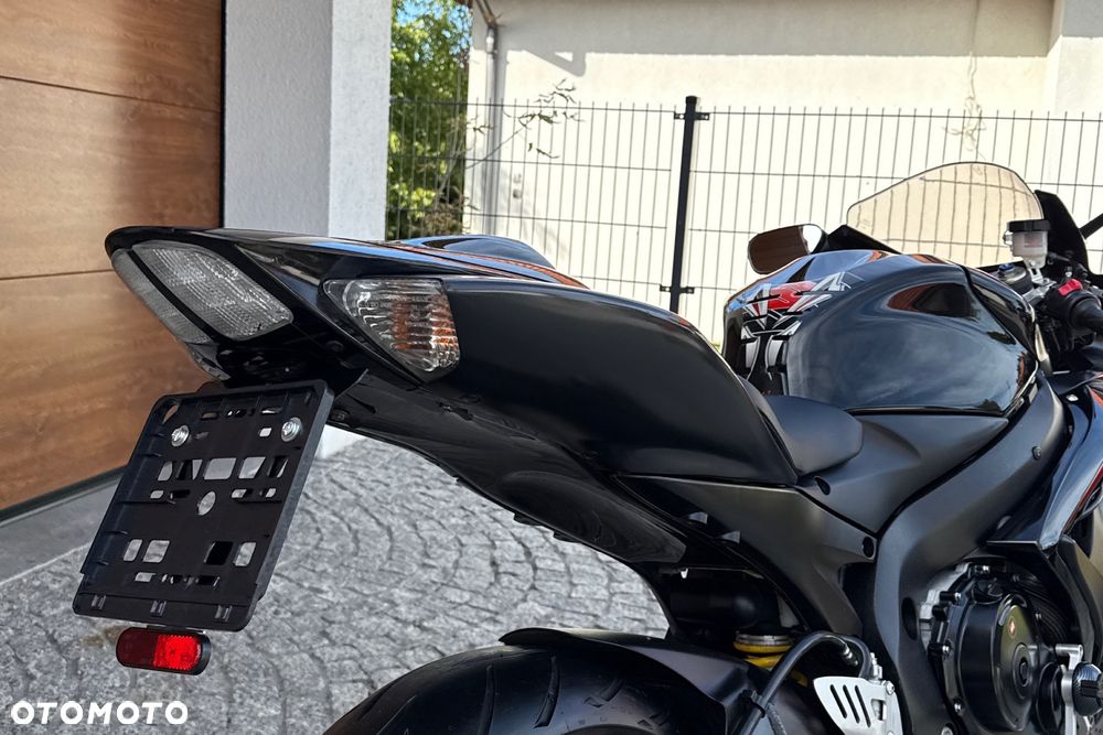 Suzuki GSX-R - 13