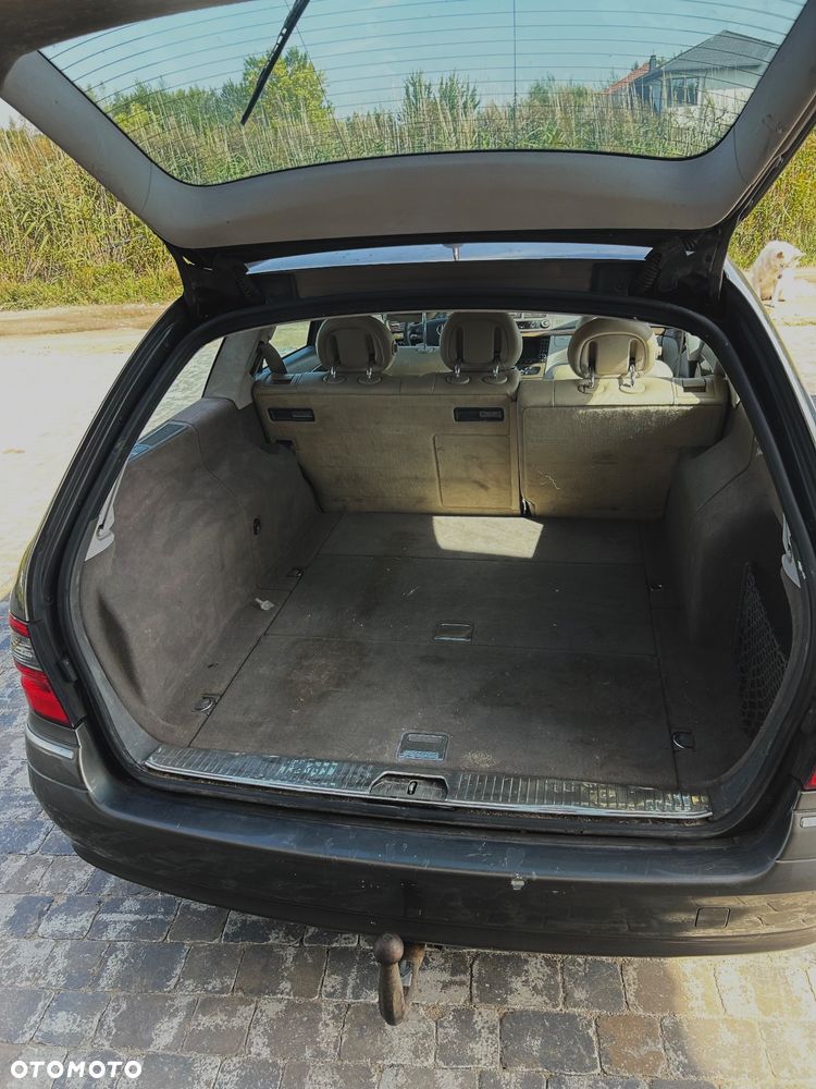 Mercedes-Benz Klasa E - 8