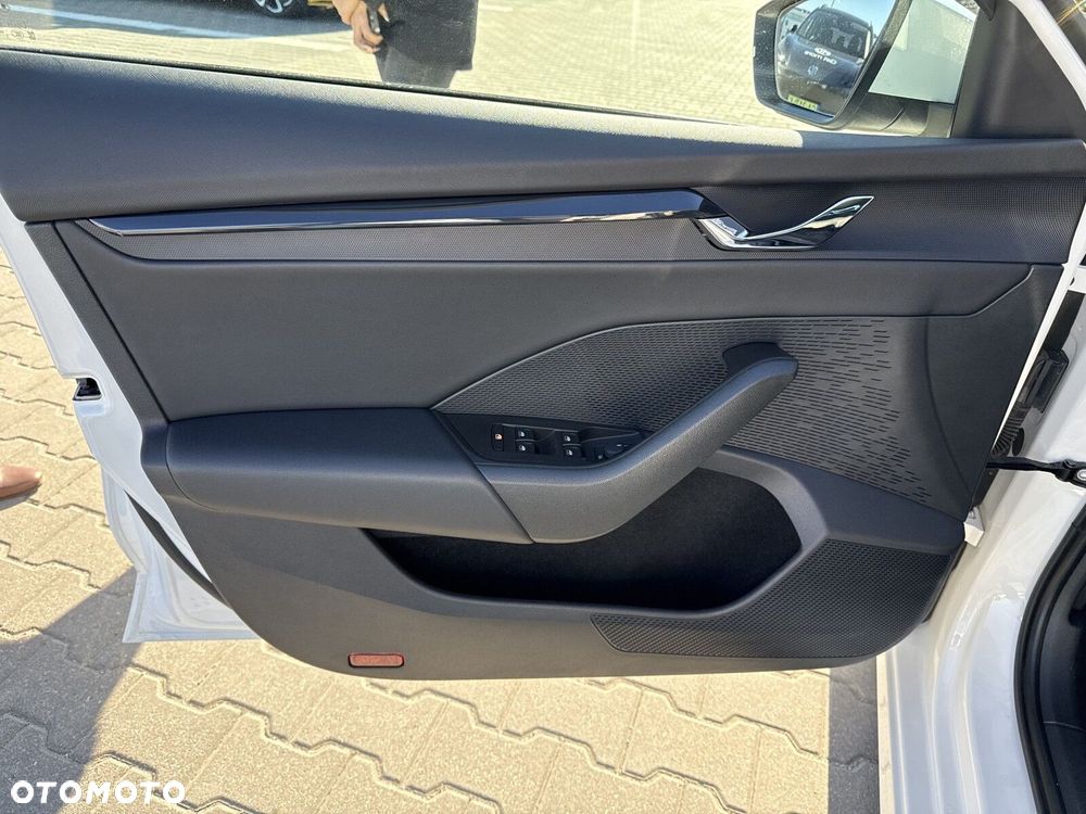 Skoda Octavia 1.5 TSI ACT Ambition - 10