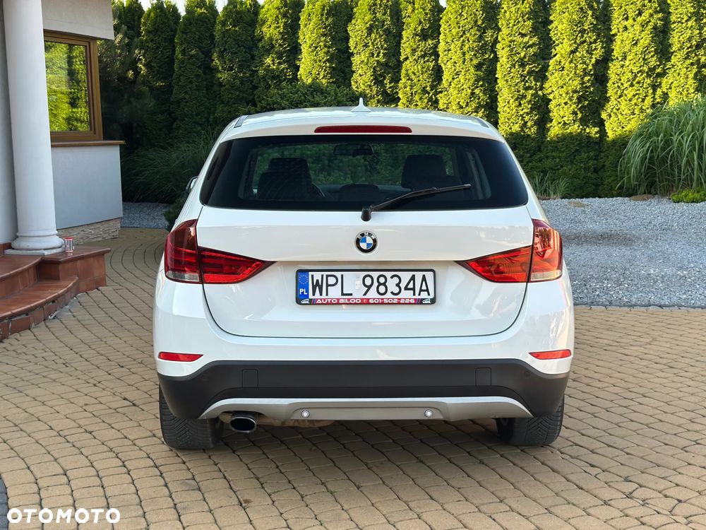 BMW X1 sDrive18i xLine - 11