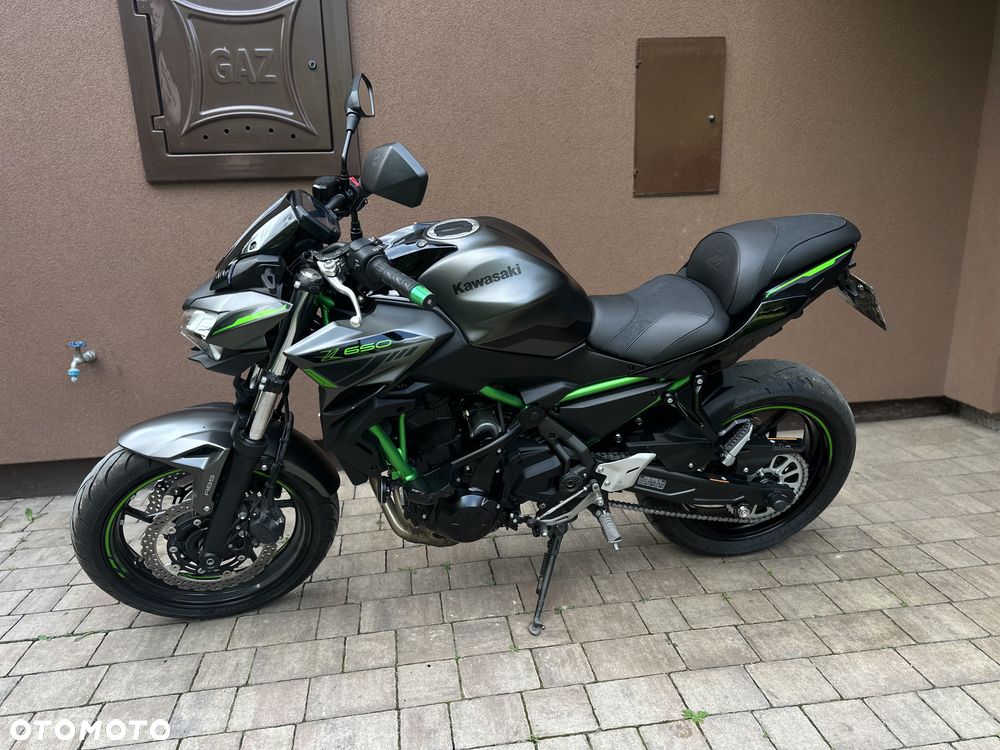 Kawasaki Z 650 - 23