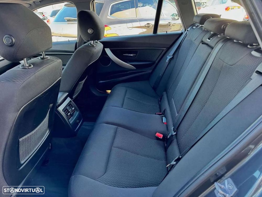 BMW 318 d Touring Navigation - 16