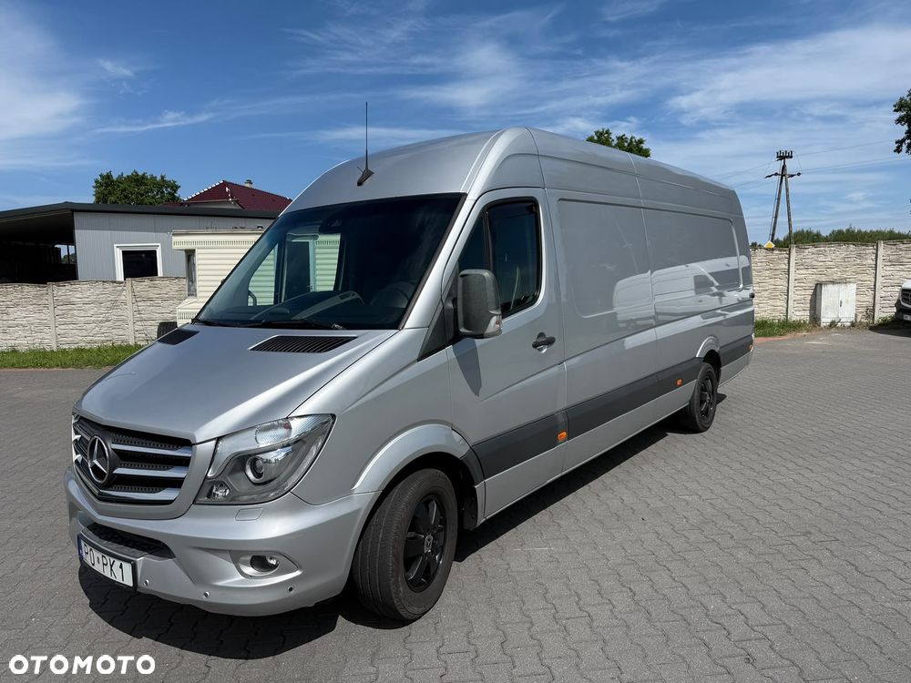 Mercedes-Benz Sprinter - 1