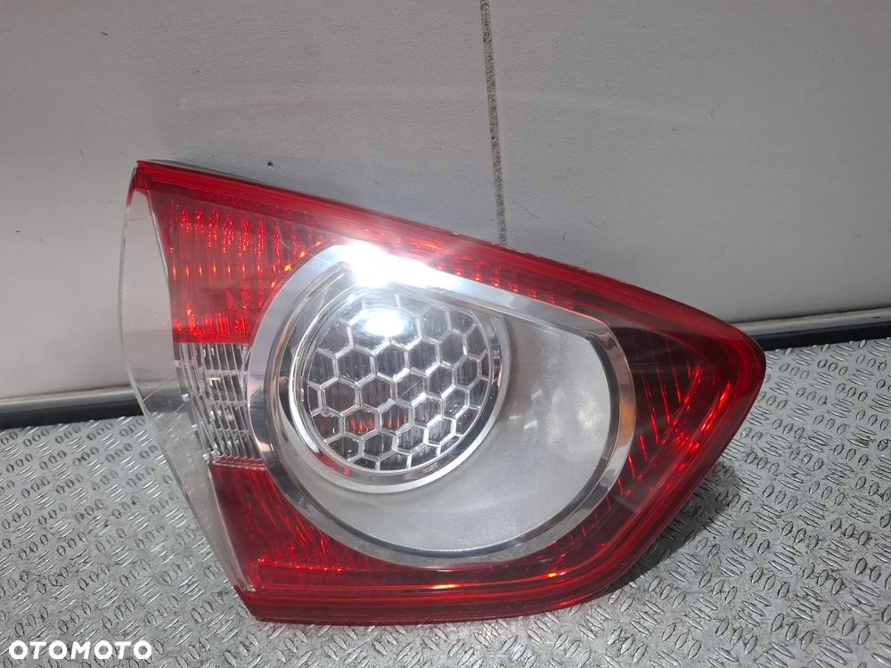 Lampa w klape tył lewy Ford Kuga MK1 2012 rok nr 8V4113A603AD - 1