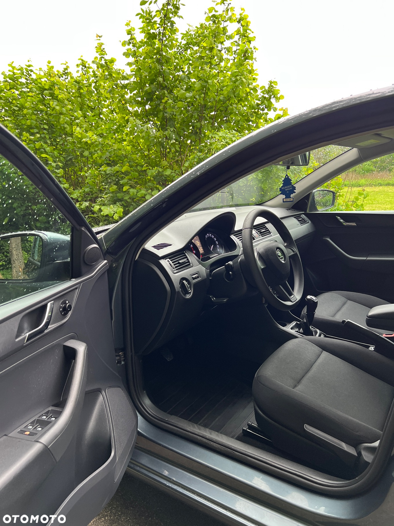 Skoda RAPID Spb 1.2 TSI Edition - 11