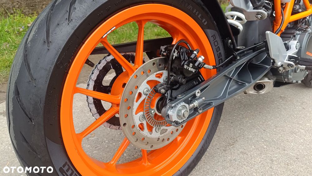 KTM Duke - 17