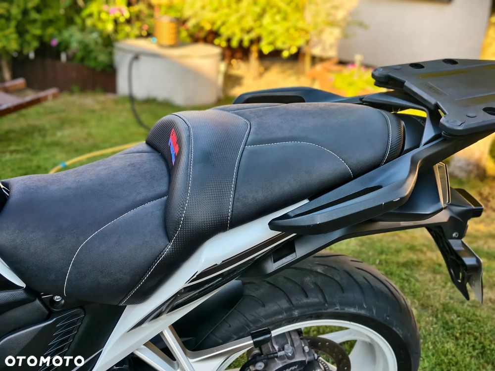 Honda VFR - 27