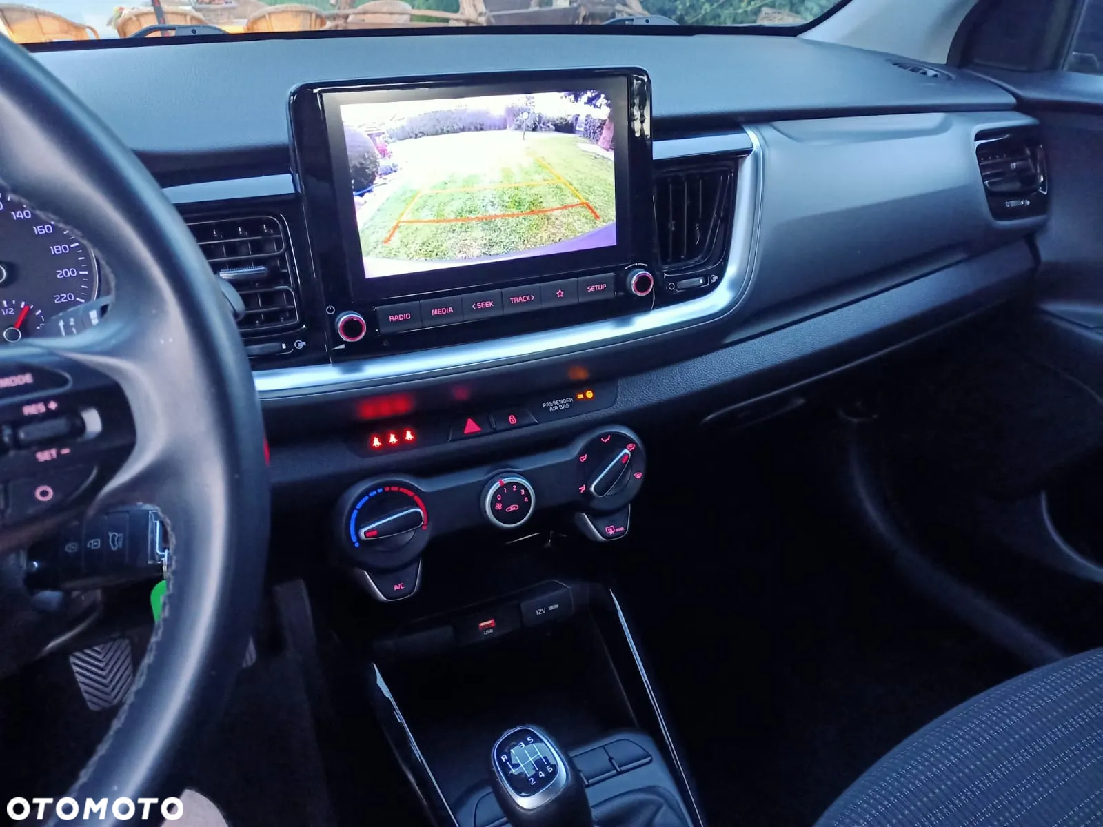 Kia Stonic - 10