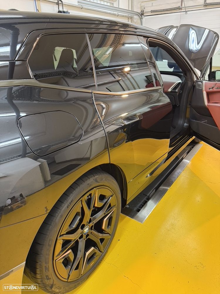 BMW iX M60 - 12
