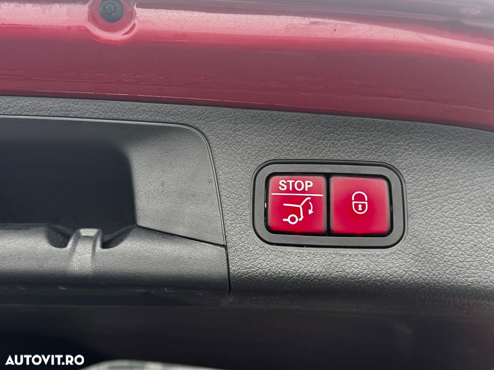 Mercedes-Benz GLA 200 d 4MATIC Aut. - 24