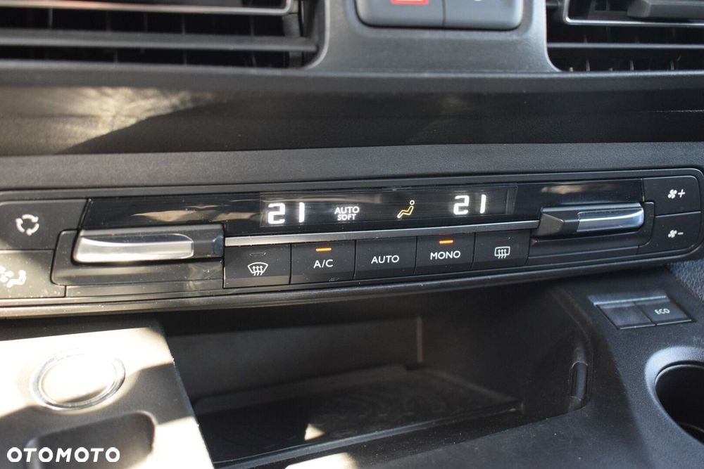 Toyota Proace City Verso 1.2 D-4T Family - 16