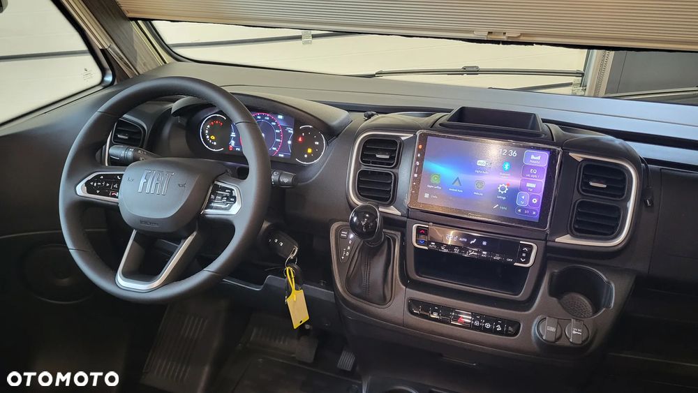 McLOUIS Nevis 879 - 5 osobowy - 10