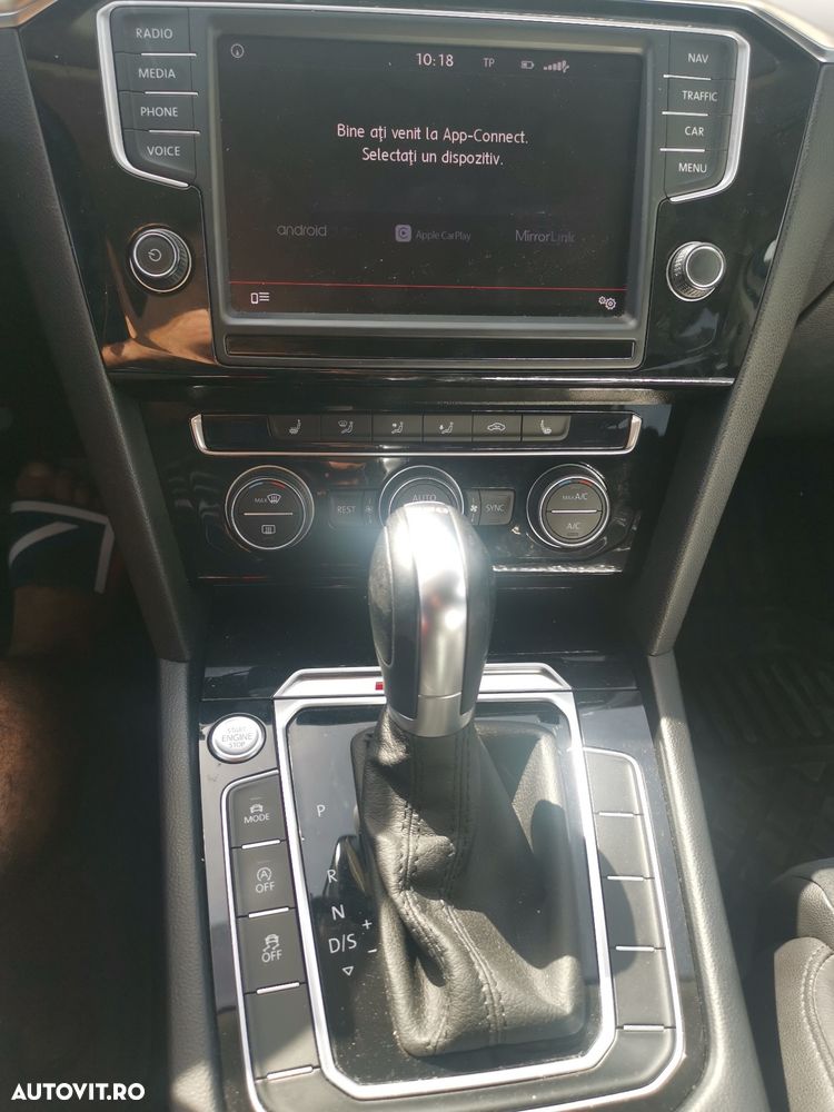 Volkswagen Passat Variant 2.0 TDI DSG 4Motion Highline - 9