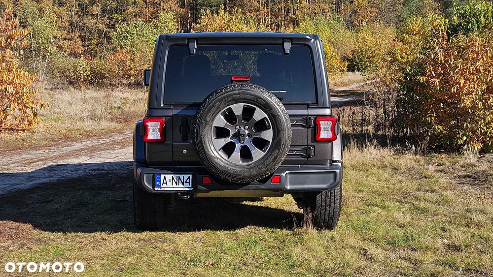 Jeep Wrangler - 8