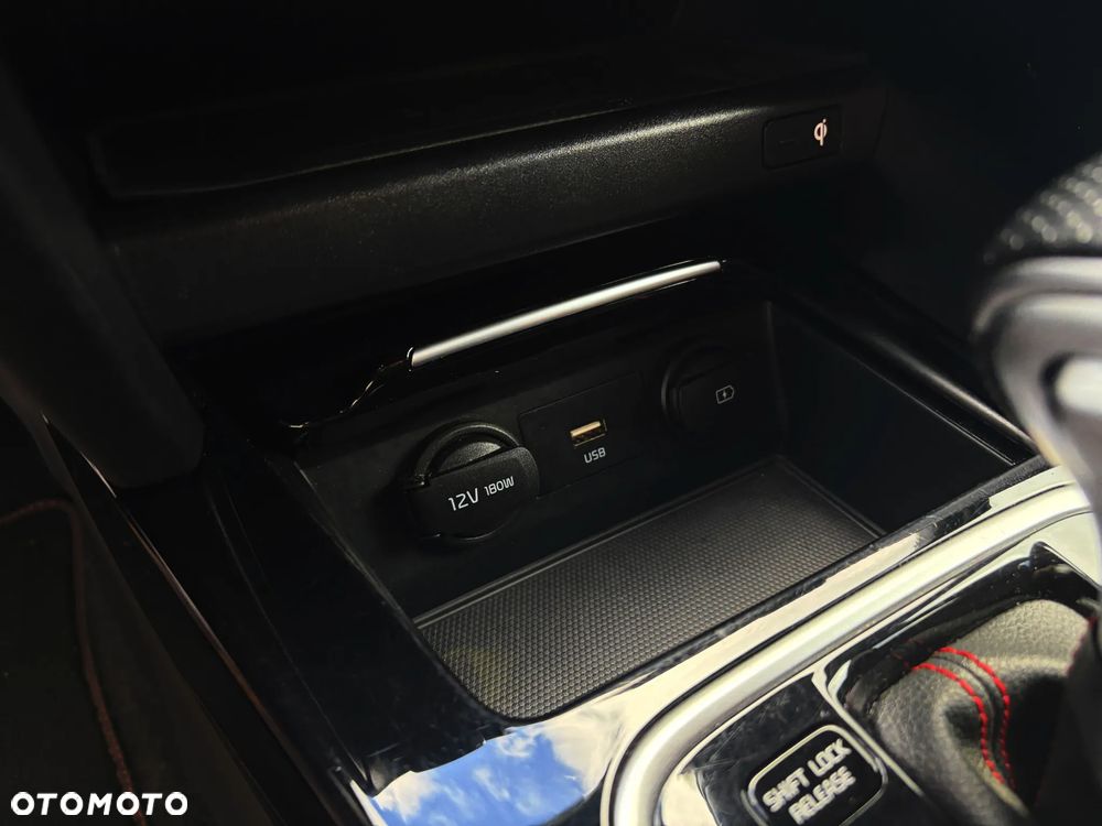 Kia ProCeed 1.6 T-GDI DCT7 OPF GT - 32