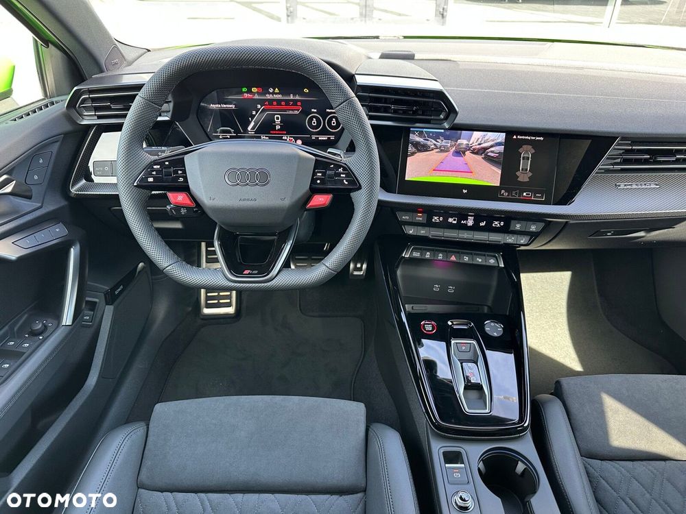 Audi RS3 Limousine - 15