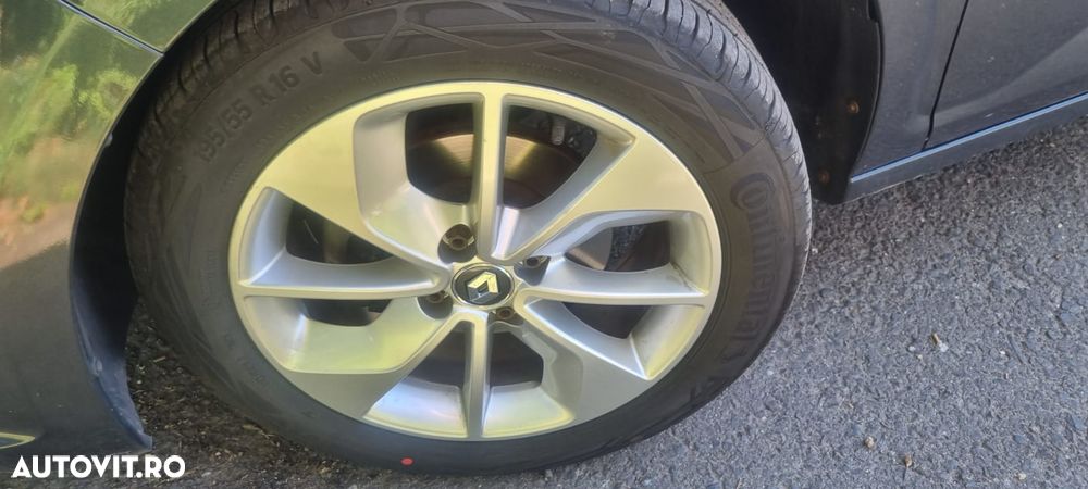 Dacia Logan TCe 90 MT6 Comfort - 23