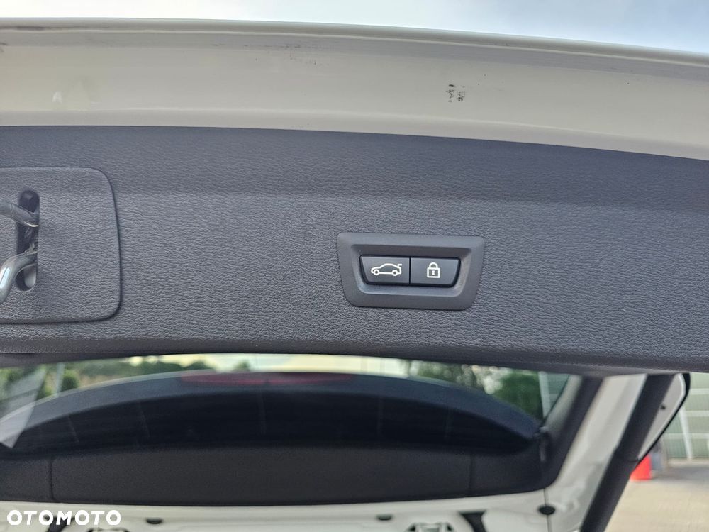 BMW X1 - 18
