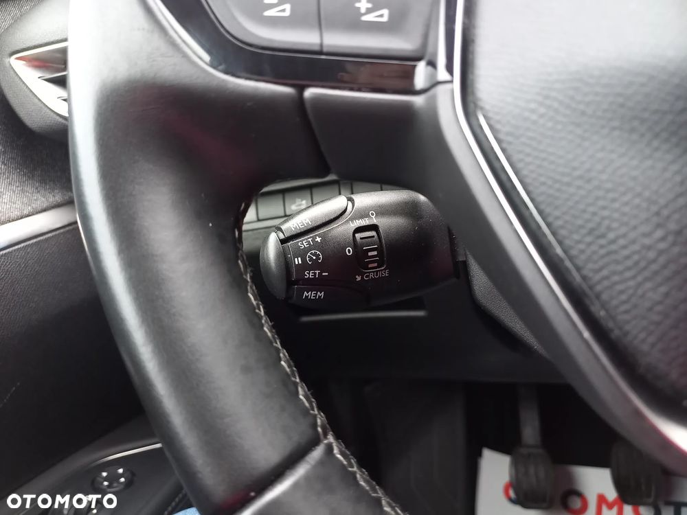 Peugeot 5008 BlueHDI 130 Allure Business-Paket - 28