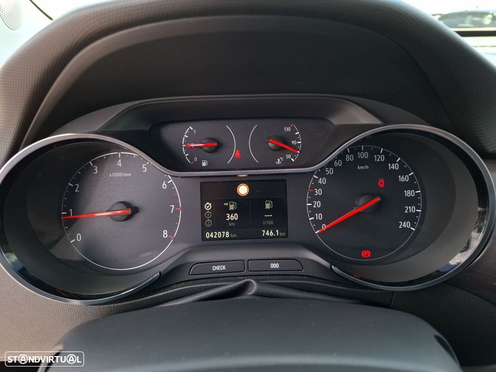 Opel Crossland X - 15