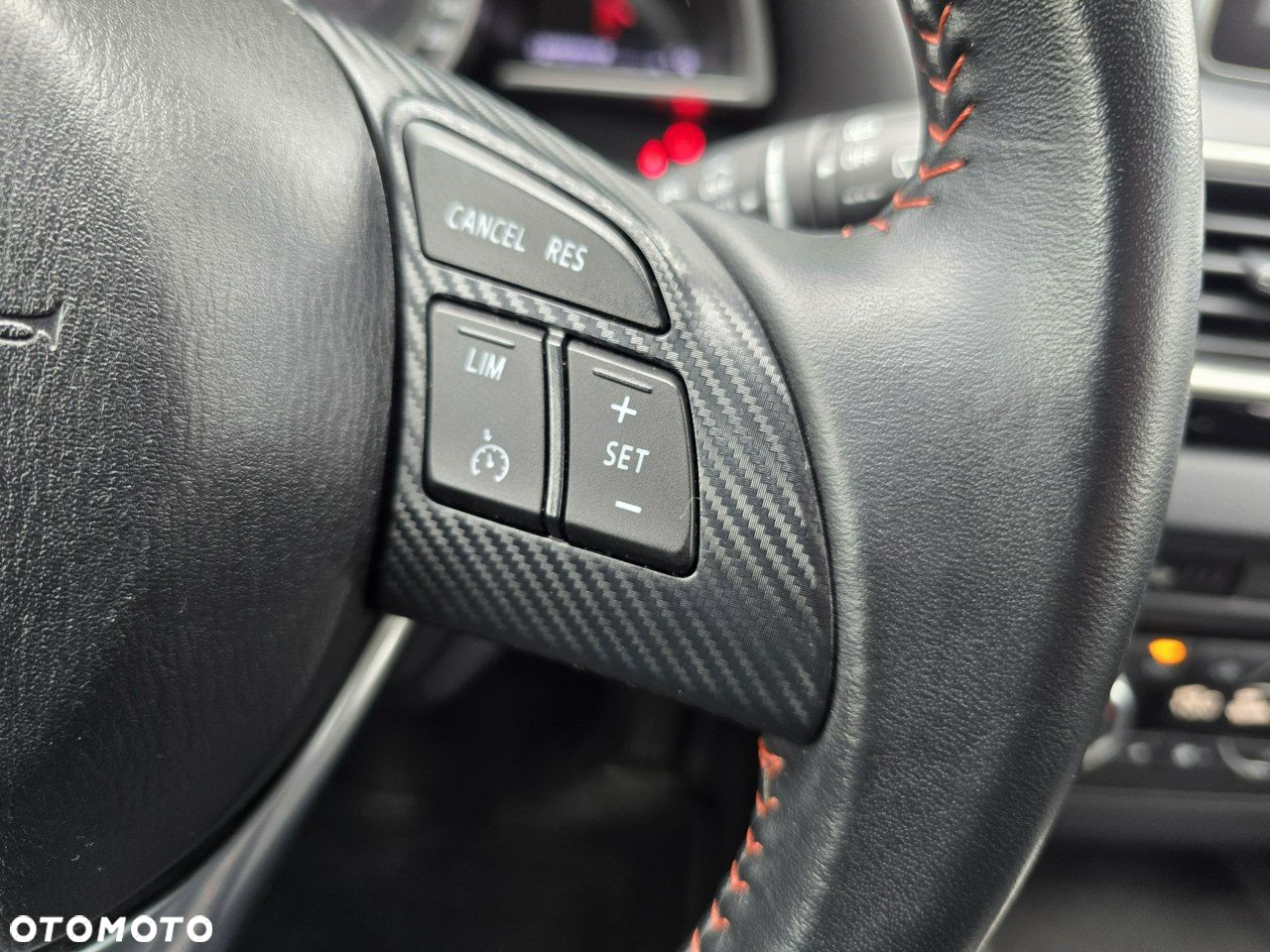 Mazda 3 SKYACTIV-G 120 NAKAMA - 17