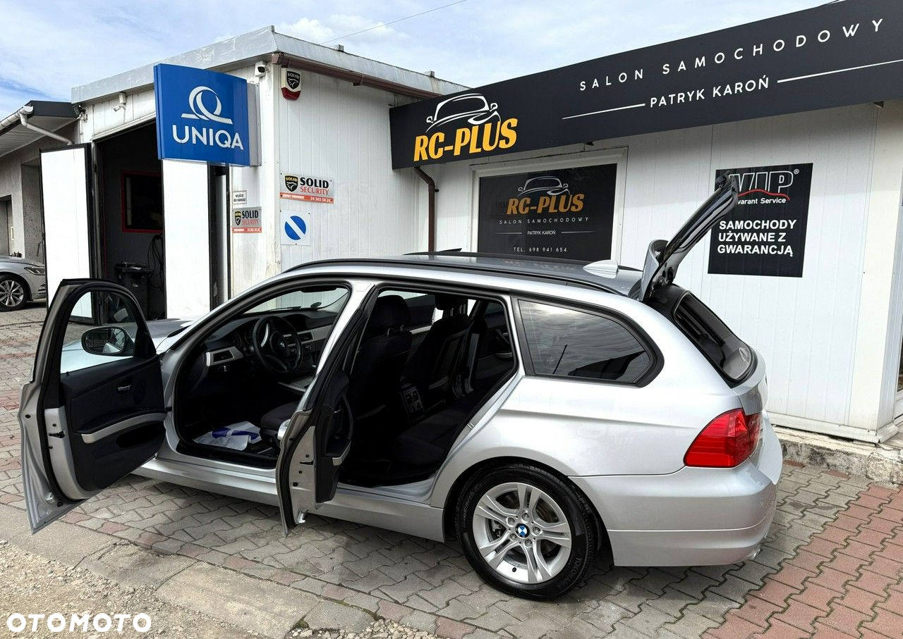 BMW Seria 3 318d Touring Modern Line - 9
