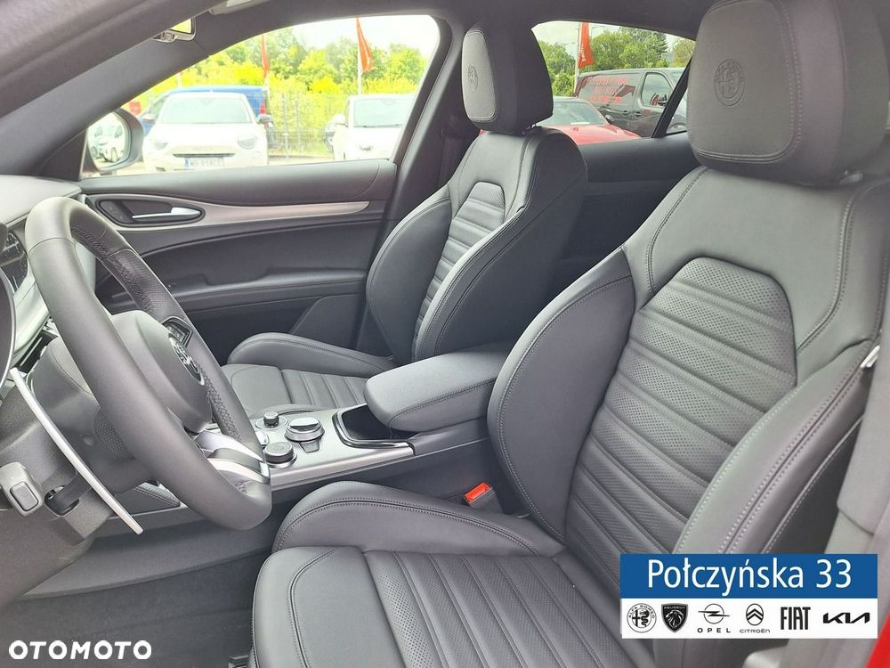 Alfa Romeo Stelvio 2025 photo 5
