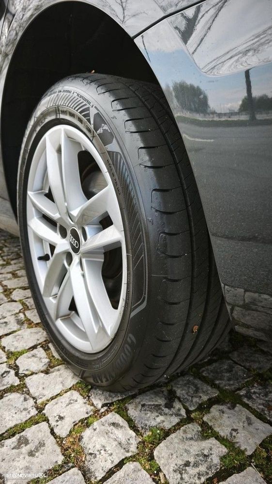 Audi A4 Avant 30 TDI S tronic - 35