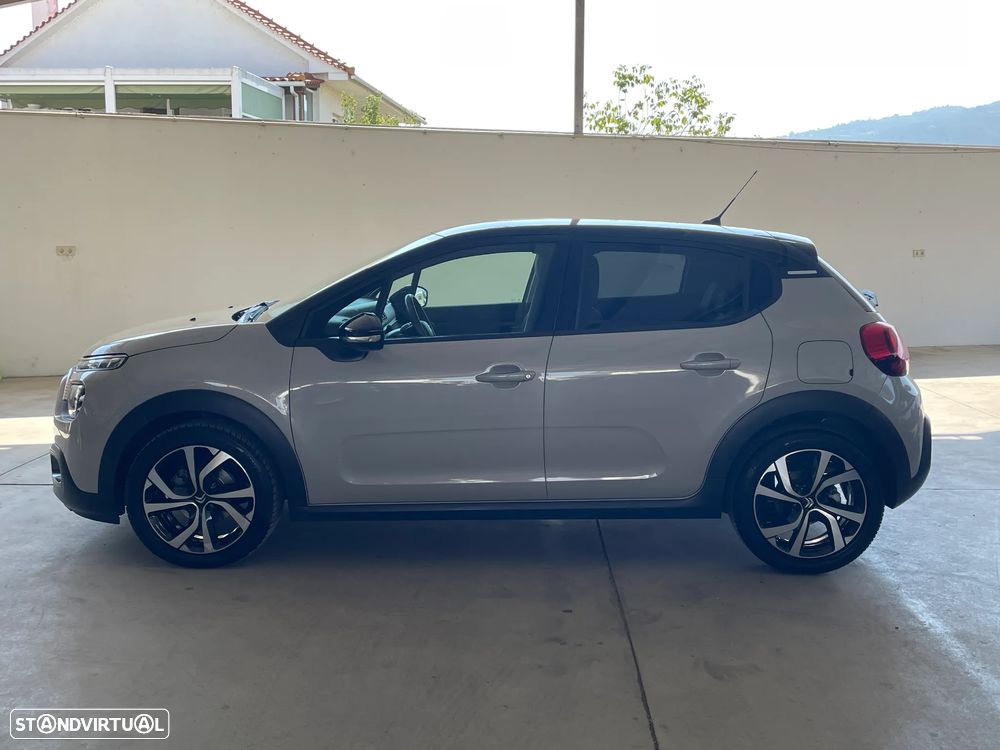 Citroën C3 1.2 PureTech Shine EAT6 - 2
