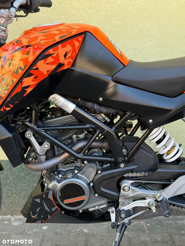 KTM Duke 125 - 24