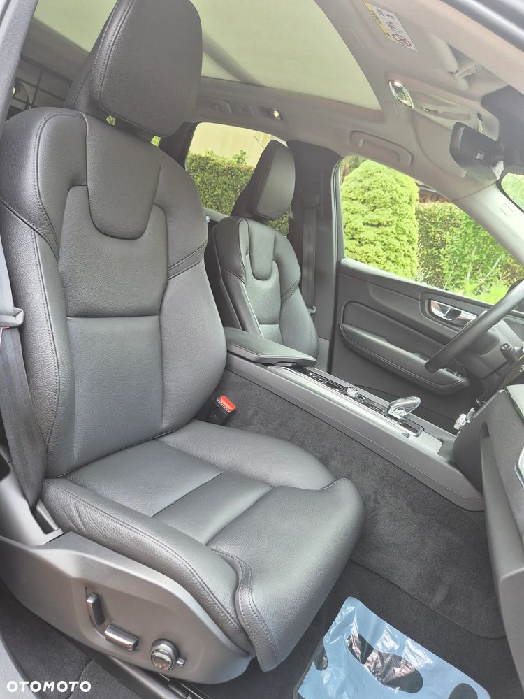 Volvo XC 60 B4 D AWD Geartronic Inscription - 24