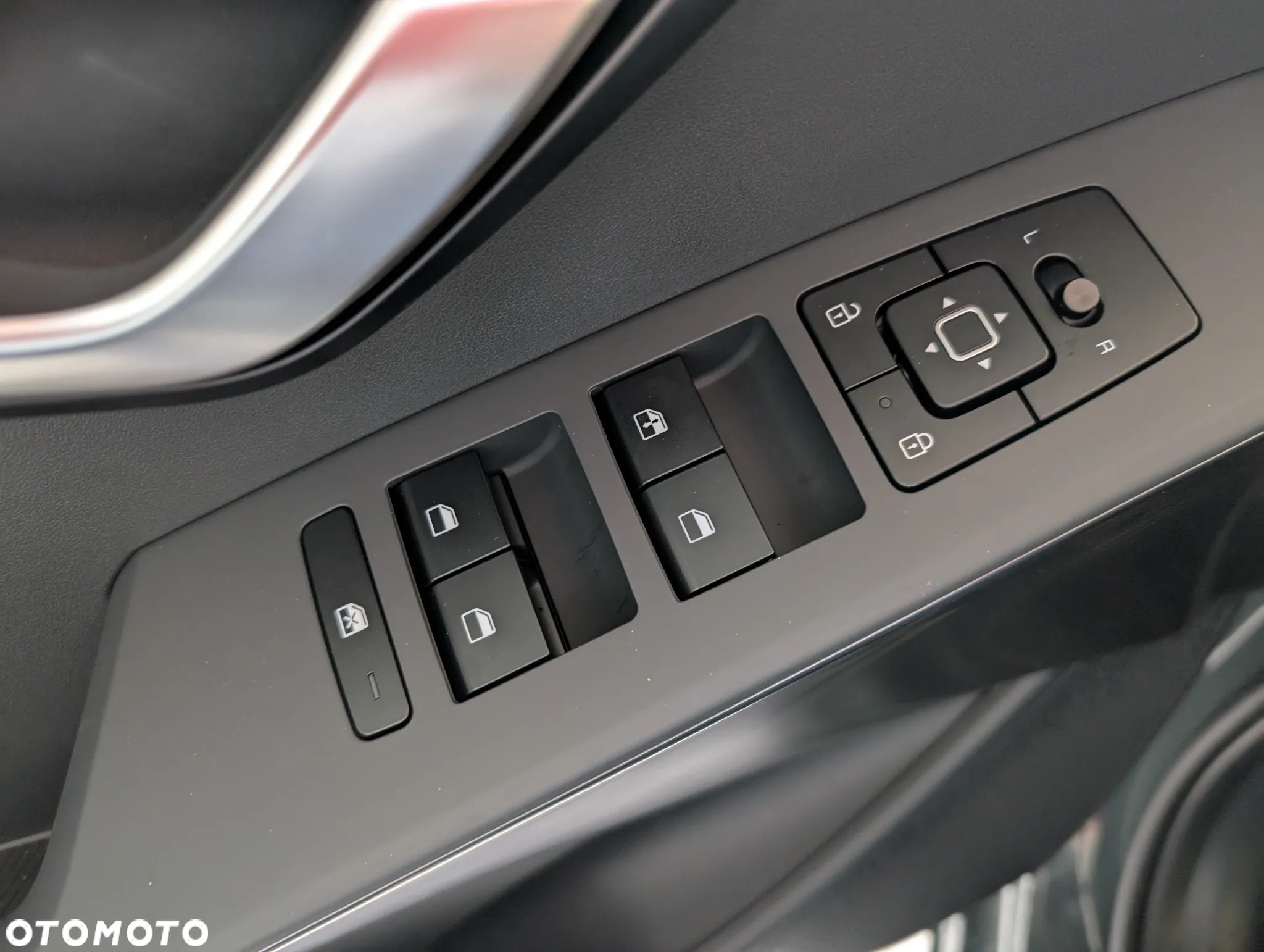 Kia Niro 1.6 GDI Hybrid M - 12