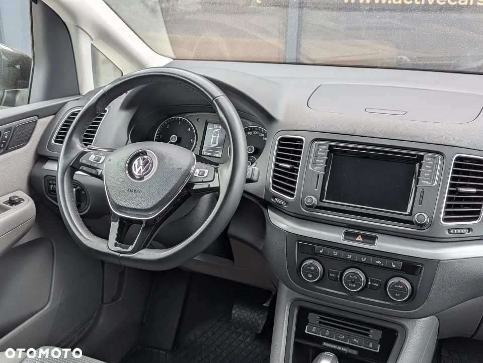 Volkswagen Sharan 2.0 TDI DSG (BlueMotion Technology) Comfortline - 17