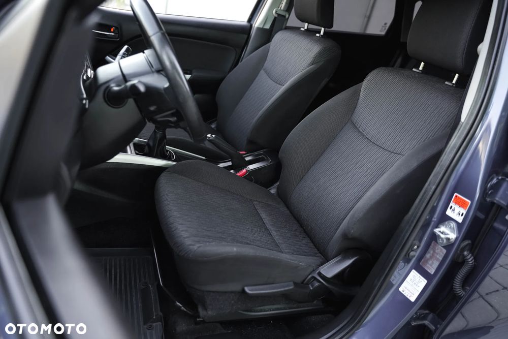 Suzuki Baleno 1.2 Dualjet Club - 17