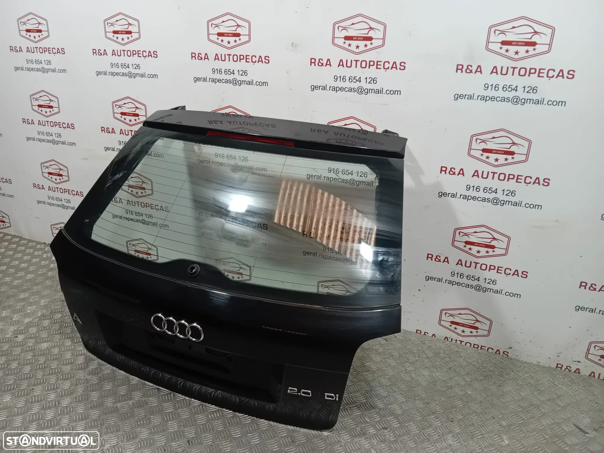 Tampa de Mala Audi A3 8P Original - 2