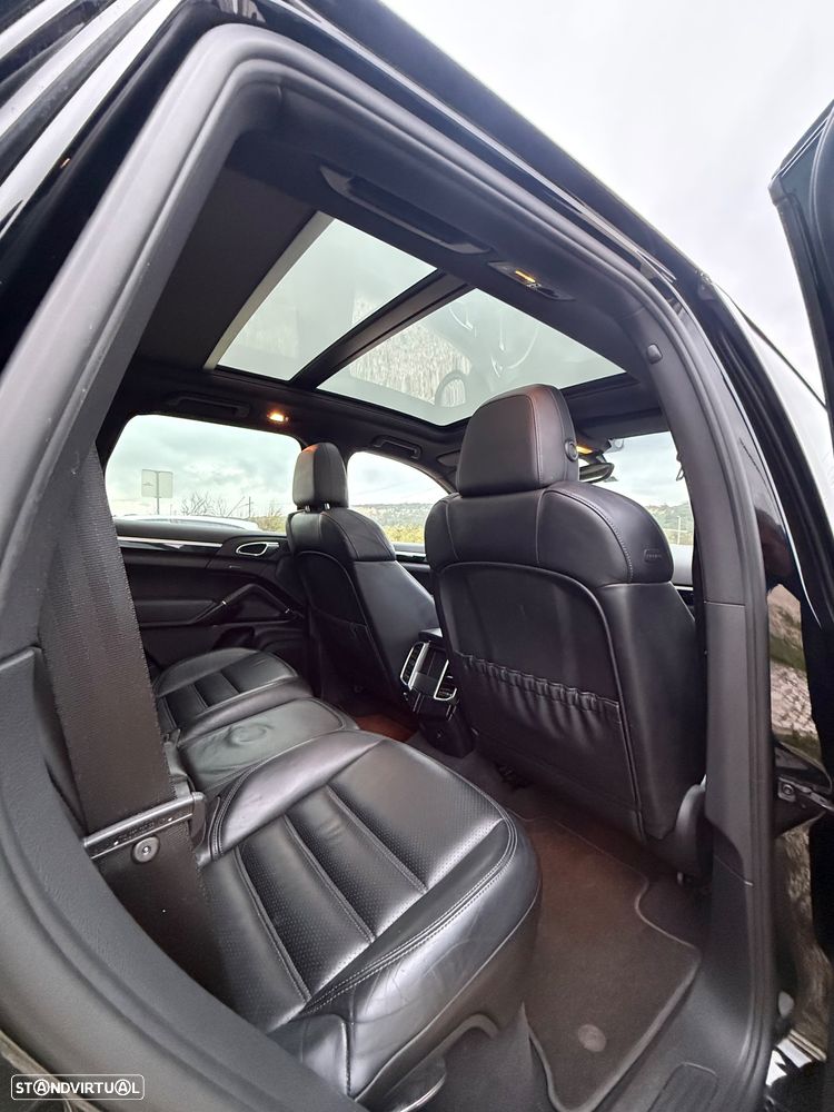 Porsche Cayenne Tiptronic S - 8