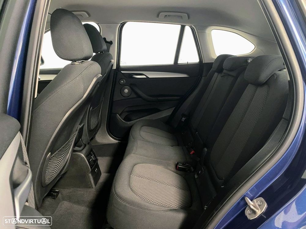 BMW X1 sDrive18d - 9