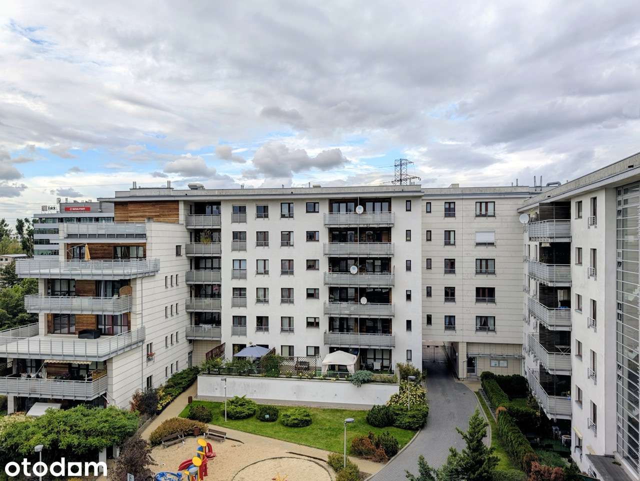 2-pokojowe mieszkanie na Woli z garażem i dużym balkonem