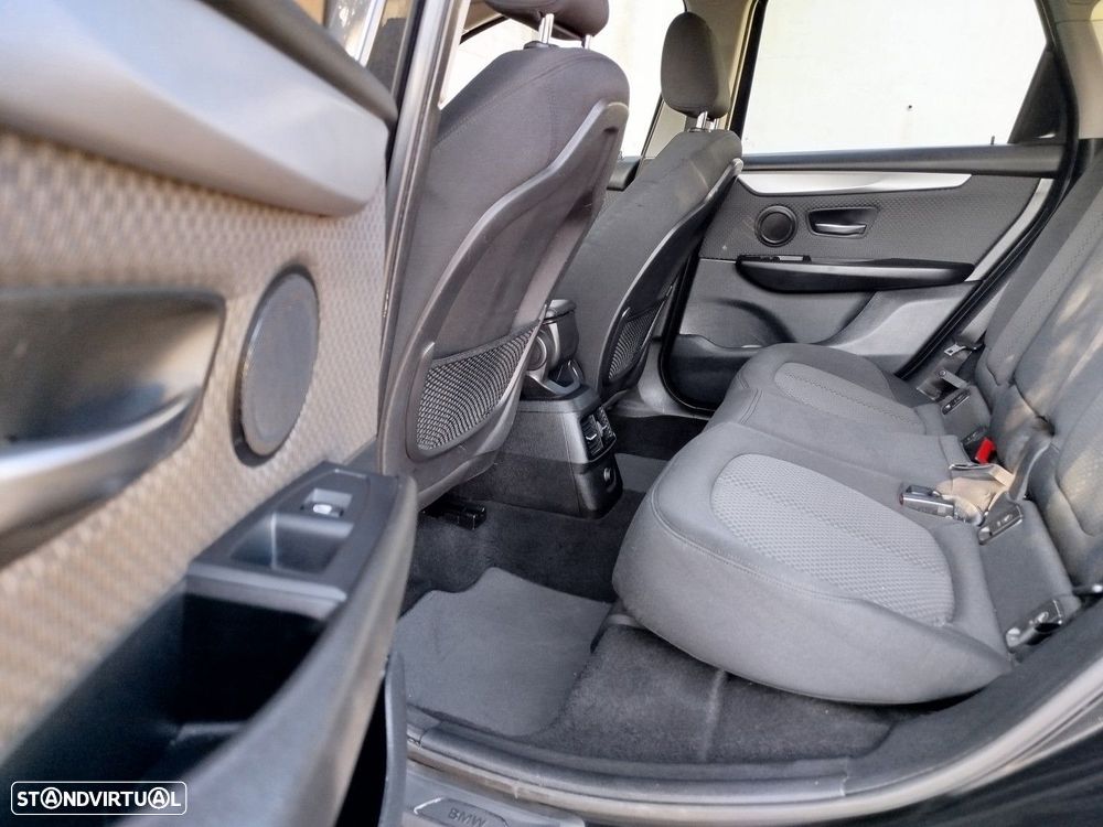 BMW 216 Active Tourer d Advantage - 23