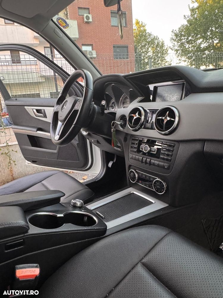 Mercedes-Benz GLK - 7