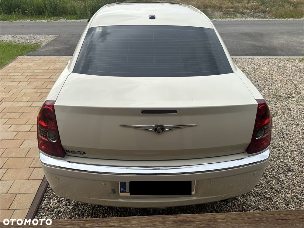 Chrysler 300C - 4