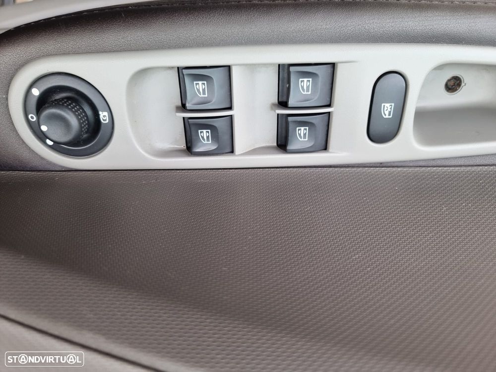 Renault Zoe (c/ Bateria) Bose 40 - 27