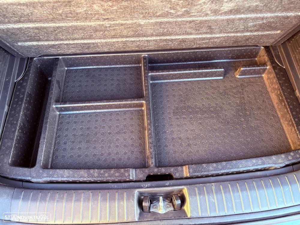 Hyundai Kauai 64 kWh Premium+P.Premium - 38