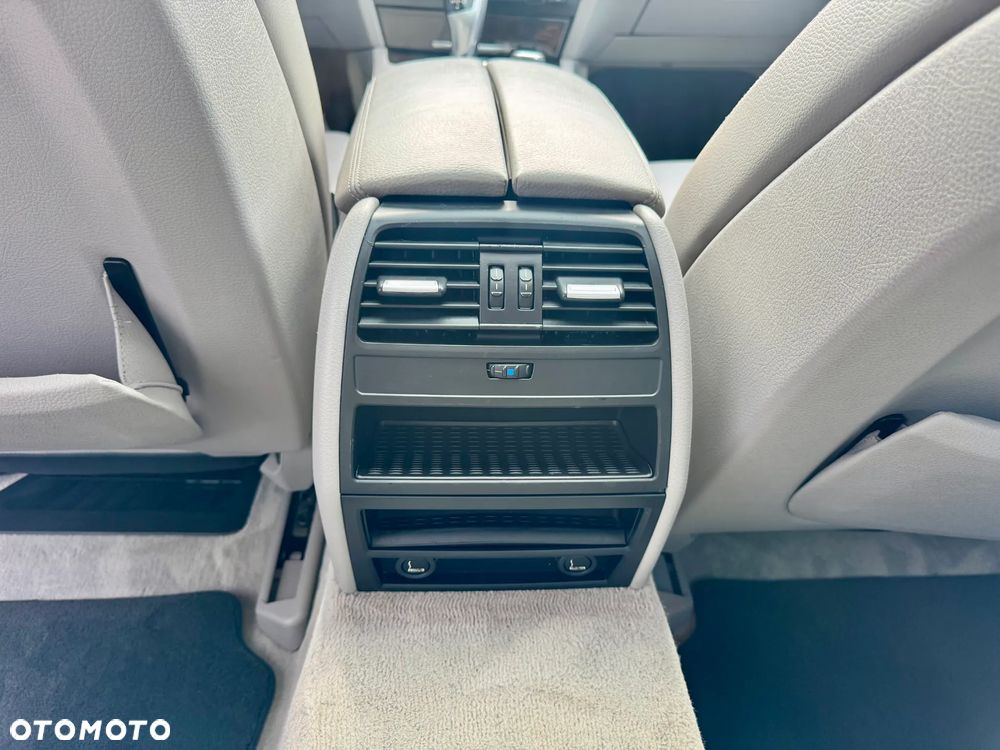 BMW Seria 7 730d - 13
