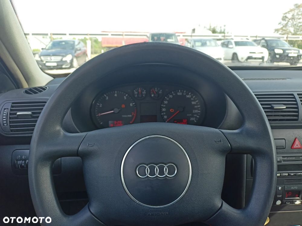 Audi A3 3-drzwiowe - 9
