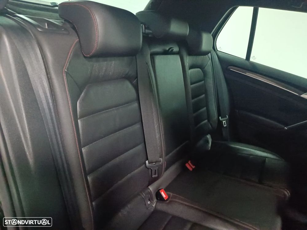 VW Golf GTI Performance BlueMotion DSG - 13