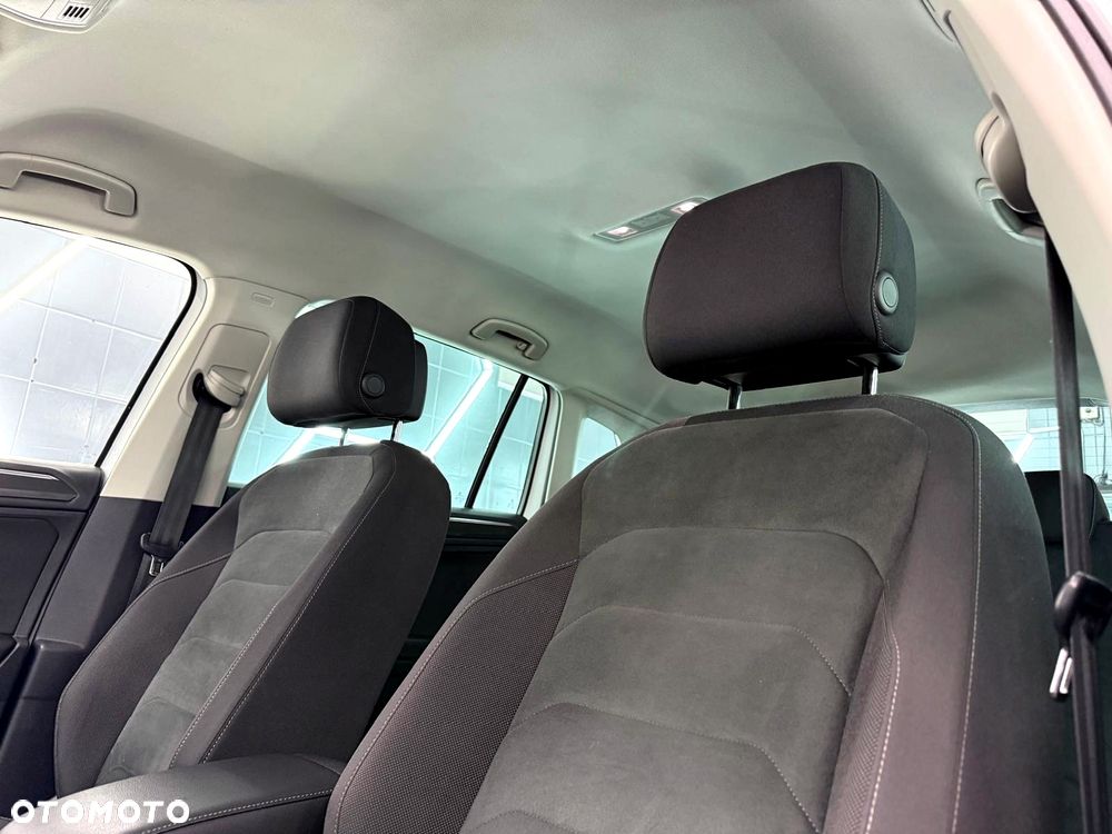 Volkswagen Tiguan 2.0 TDI SCR 4MOTION DSG Highline - 24