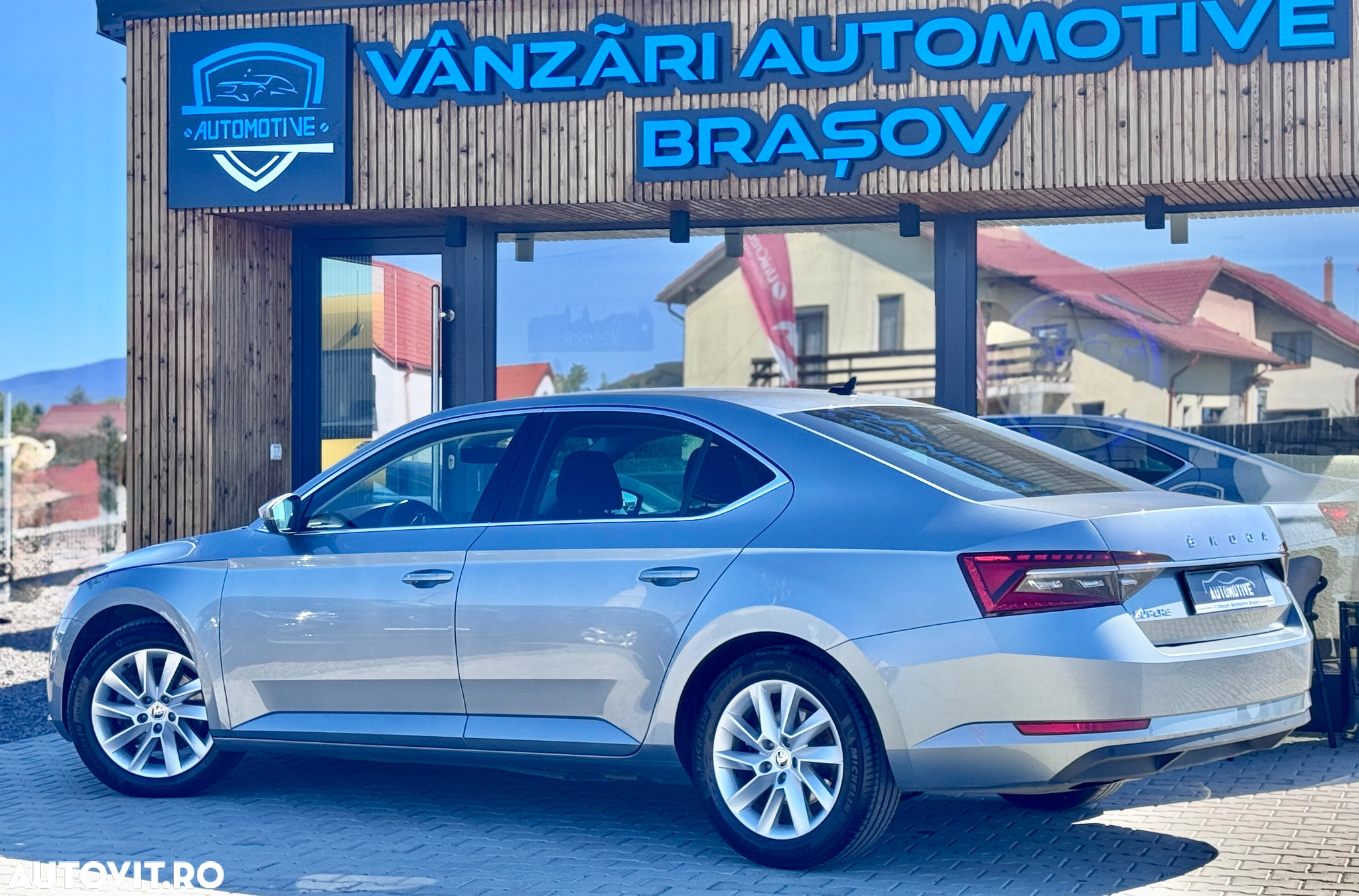 Skoda Superb Combi 2.0 TDI DSG Ambition - 5